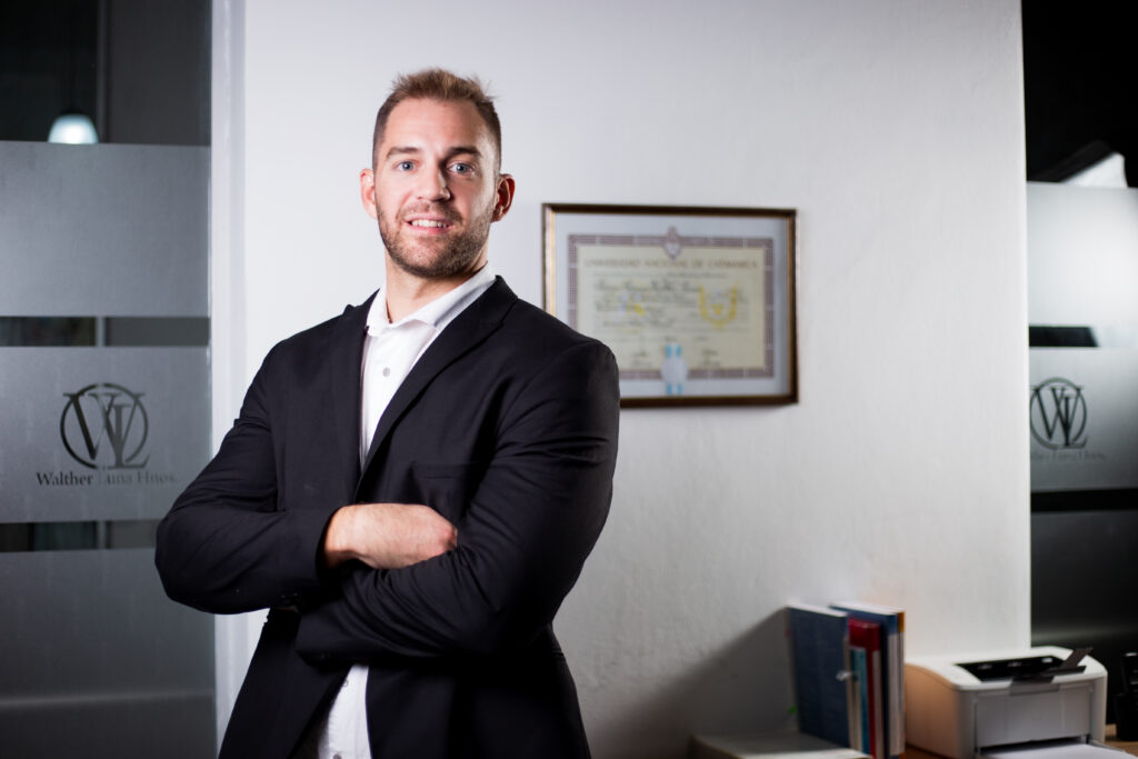 Federico Germán Walther Luna, socio de WL Hnos. & Asoc., en las oficinas del estudio en Catamarca